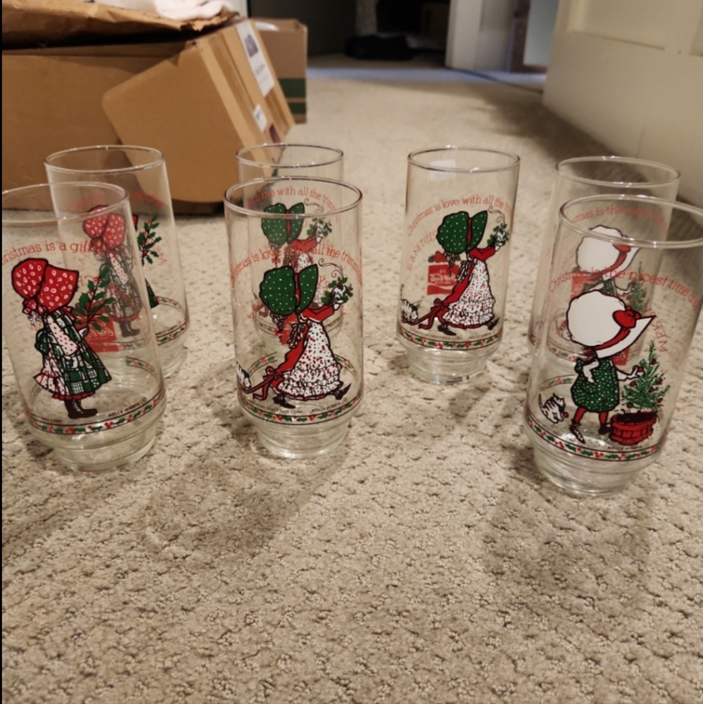 Vintage Holly Hobbie / American Greerings glasses. Lot of 7